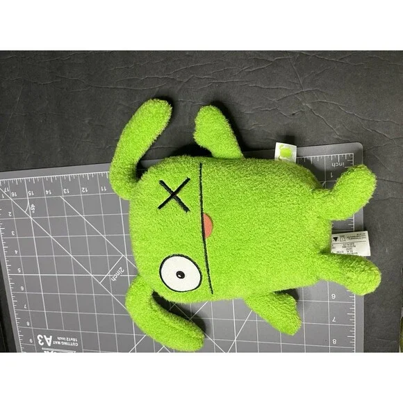 Ugly Doll Dolls Ox Plush Mayor Uglyville Hasbro 2019 Green Stuffed Toy Soft 9" - Picture 7 of 8